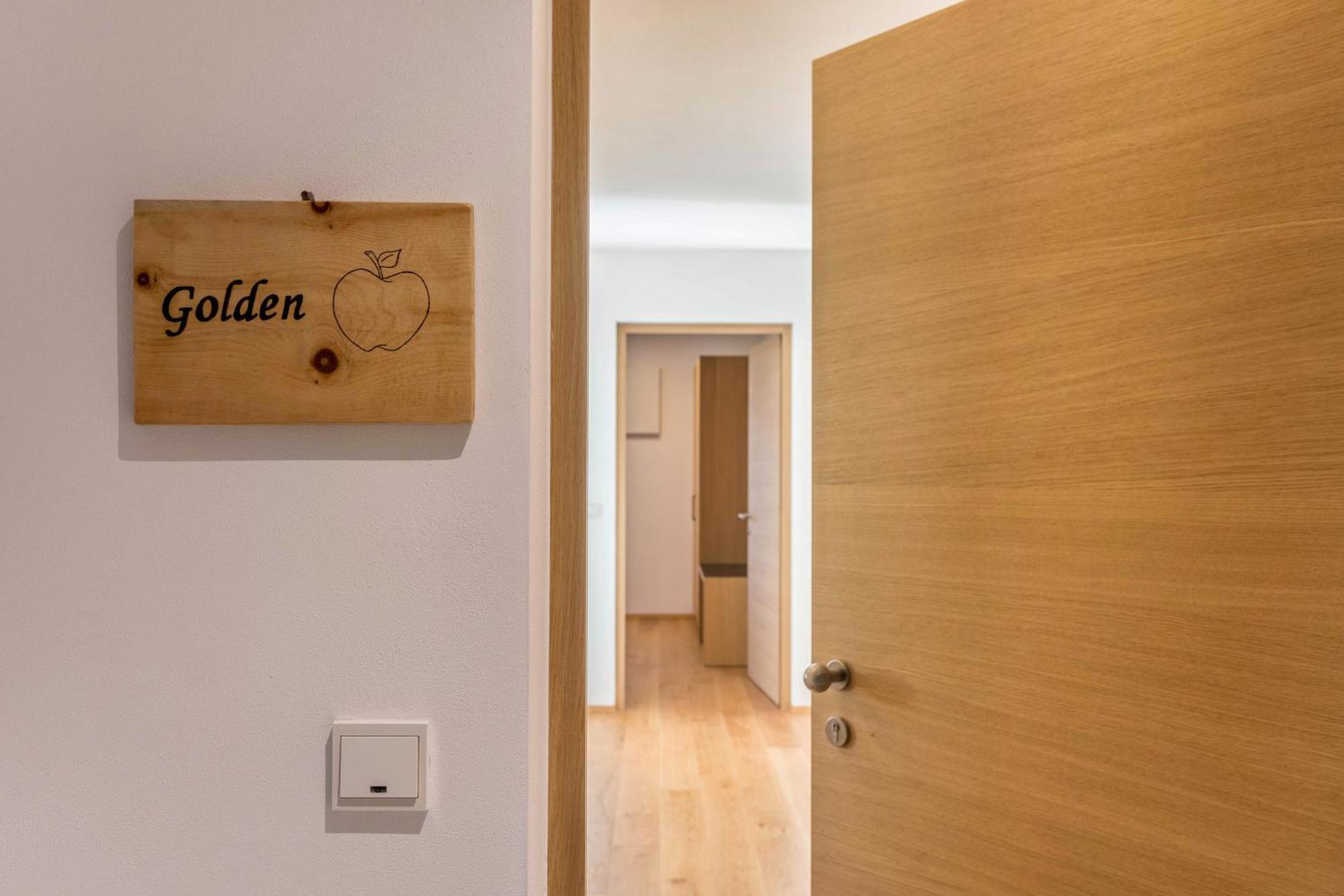 Ferienwohnungen Karin - Golden Термено Экстерьер фото